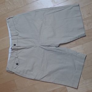 Ralph Lauren Sports Golf Bermuda Shorts with Pockets - Kahki size 4